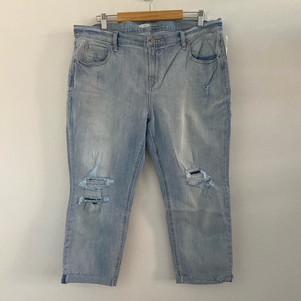 Old Navy Light Wash Boyfriend Destroyed Jeans Size 16 Petite
